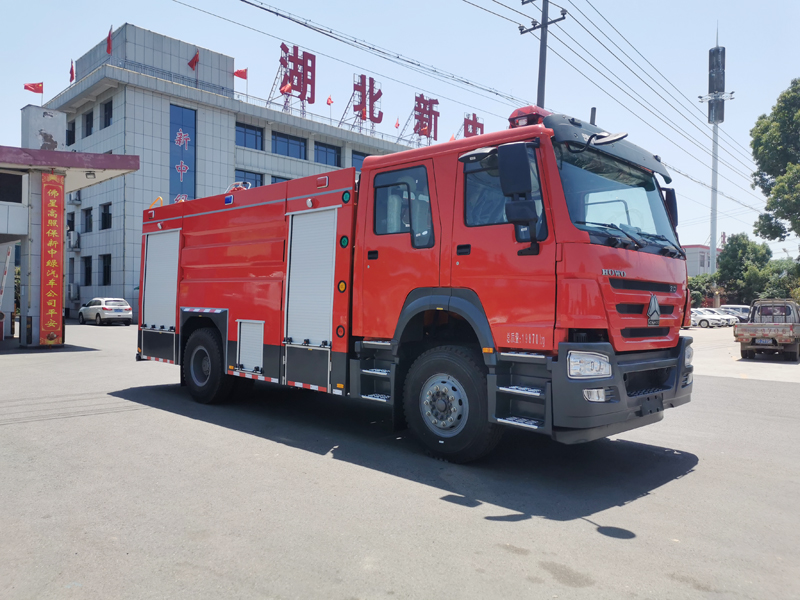 中潔牌水罐消防車